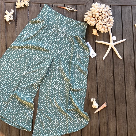 🌴🔆RIP CURL- IN THE TROPICS CROP PANTS🔆🌴 - Picture 2 of 11